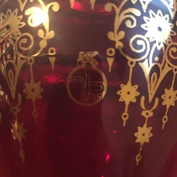 Ruby Red Hand Blown Vecchia Italian Glass Vase W Gold Gilt Design 5” Bohemian - Picture 9 of 9